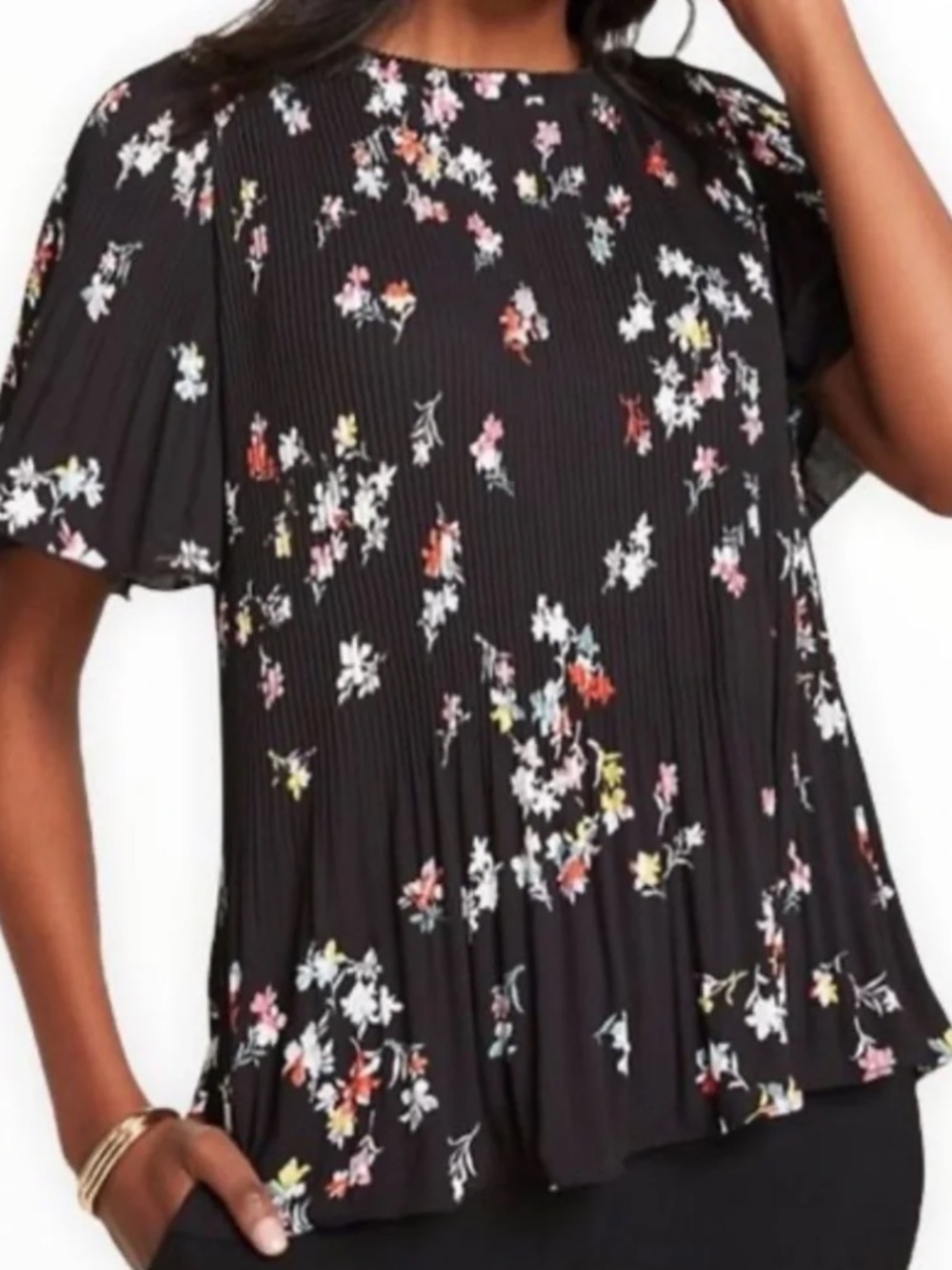 Ann Taylor Pleated Black Floral Blouse Size XS Flutter Sleeve Top Office Spring